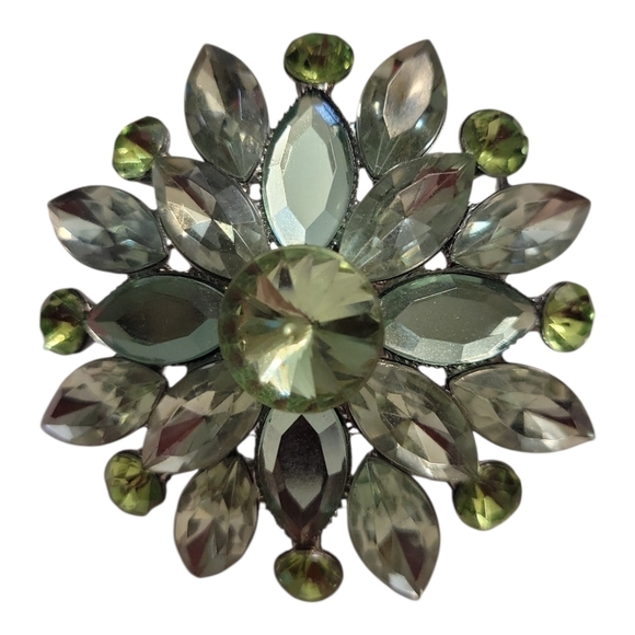 Vintagec Chartreuse Colored Brooch - Picture 4 of 6